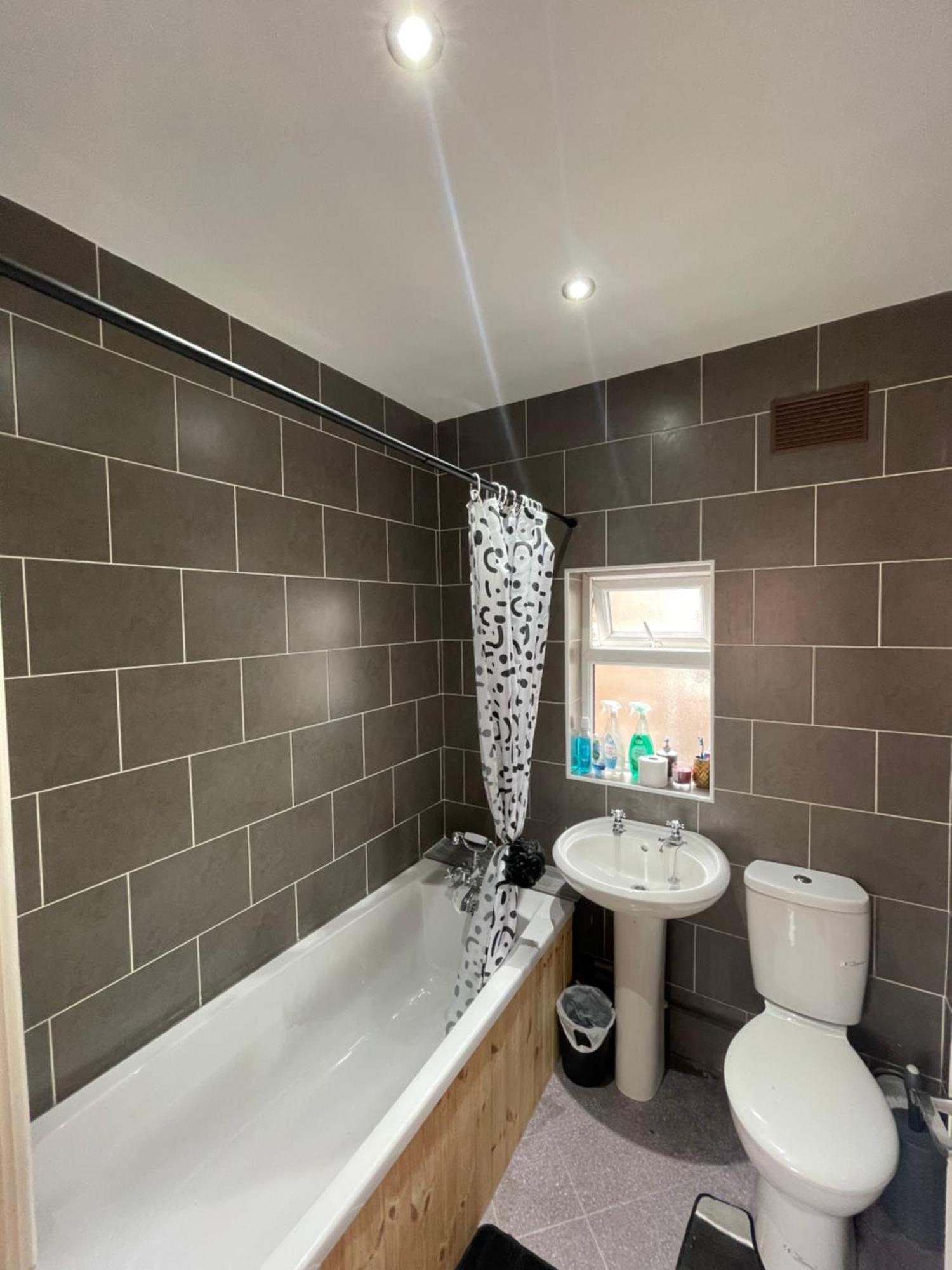 Luxestay Rooms - Old Trafford Manchester Exterior foto